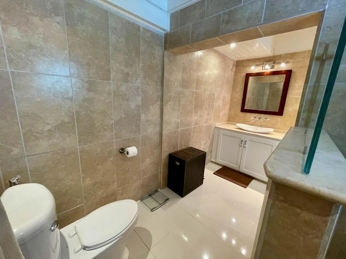 Beachcomber Home Saint James Tatil Evi